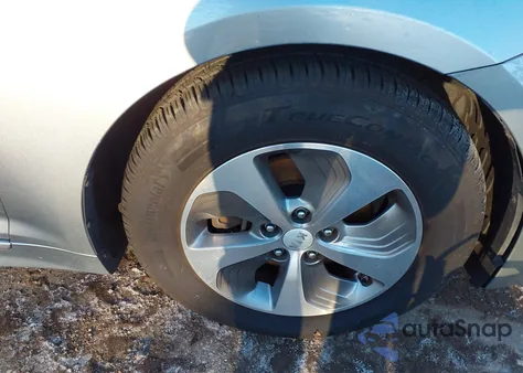 2015 Kia Optima Hybrid from USA, damaged, VIN KNAGM4AD0F5079299